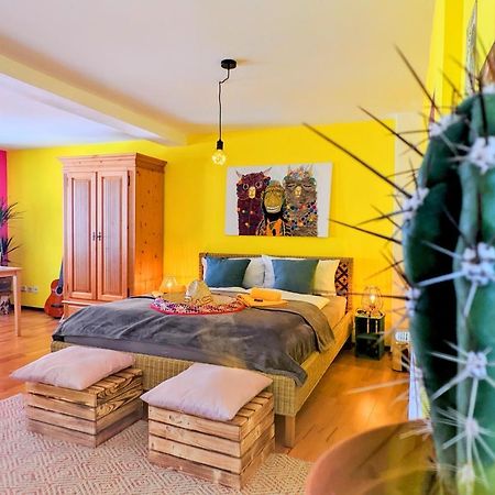 Casa De Pancho - Lateinamerika Direkt In Der City Von ユルツェン エクステリア 写真